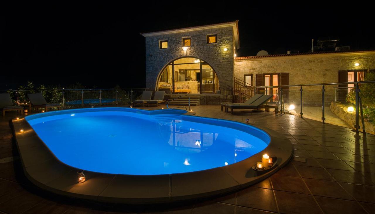 Villa Kourouni Stalós 외부 사진