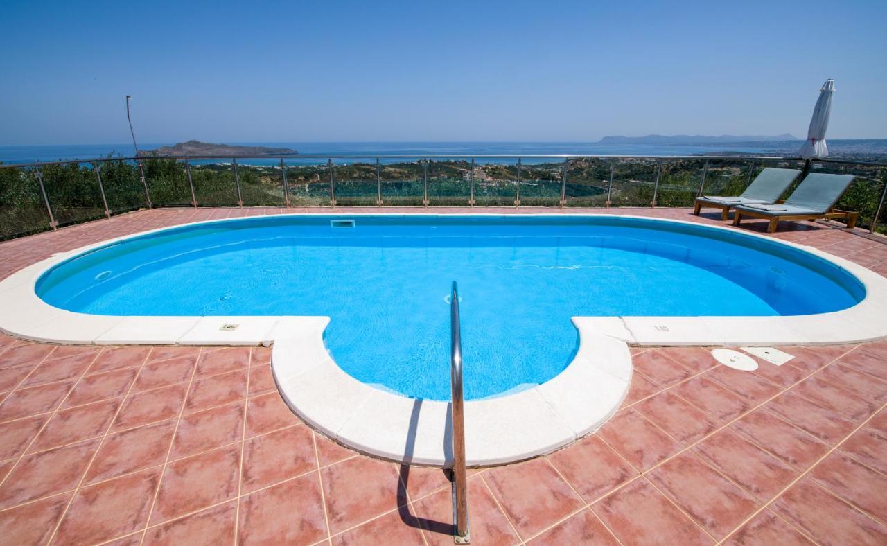 Villa Kourouni Stalós 외부 사진